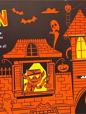 Halloween Reese’s Puffs Bats cereal box. Empty 2023 haunted house box